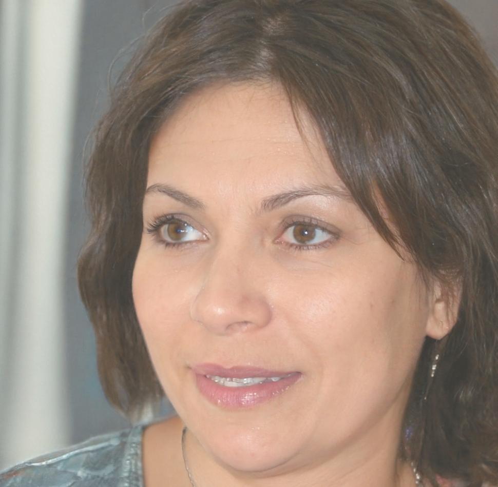 Лора Янссен